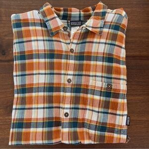 Patagonia Organic Cotton Lightweight Plaid Shirt Men’s XL Like New